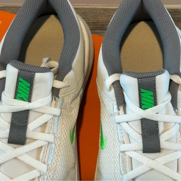 Nike Legend Essential 3 Men's Training Shoes White/Green DM1120-006 Size 11 NEW - Picture 6 of 9